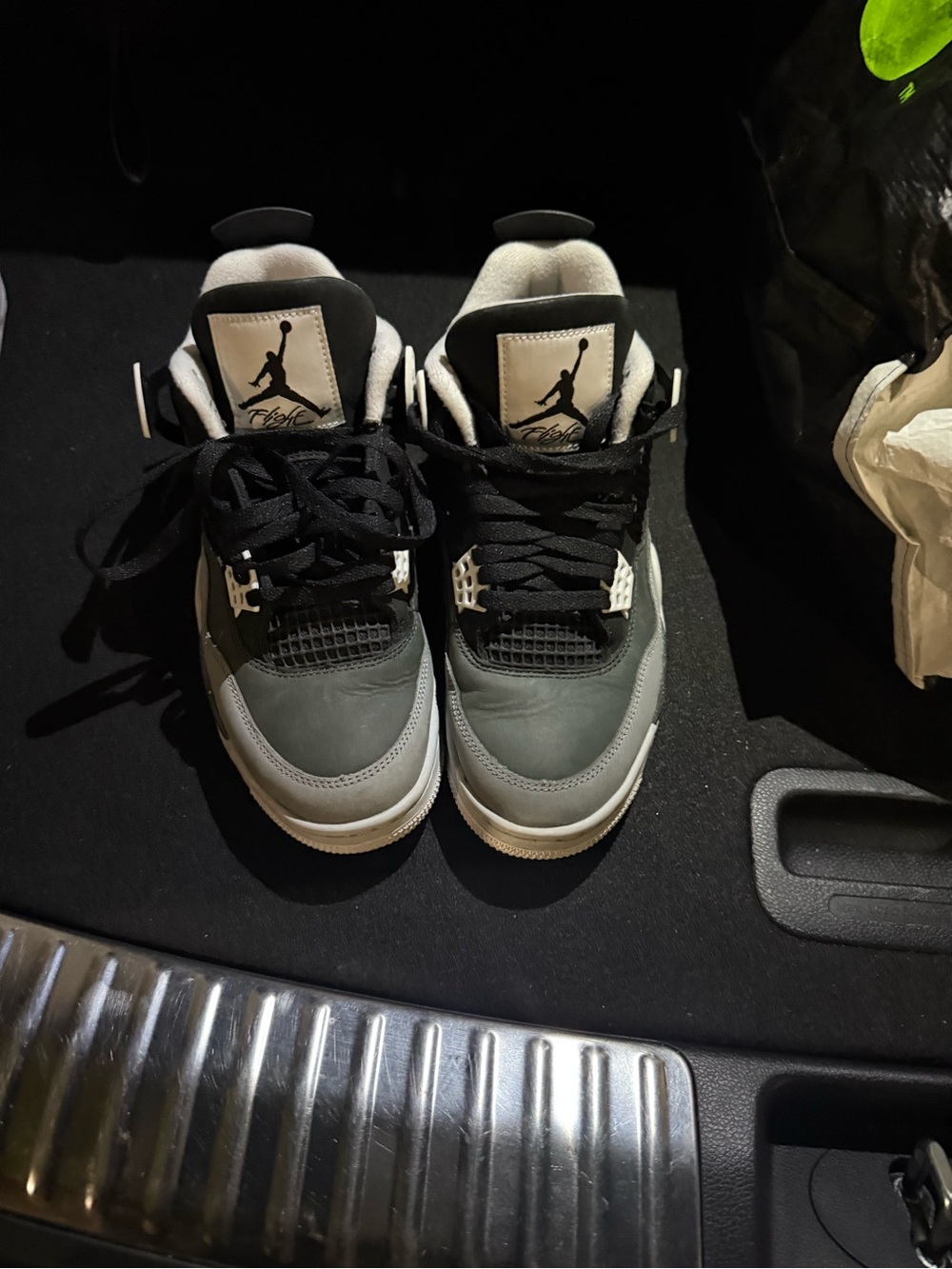 Jordan Men’s Retro 4 Sneakers - Black/Gray/White